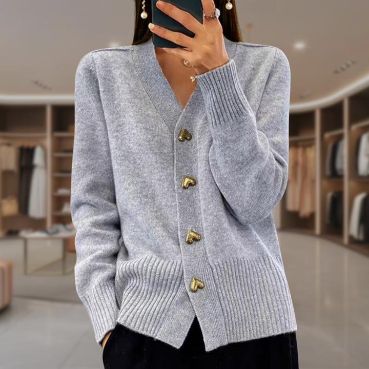 Cleo | Flattering Button-Up