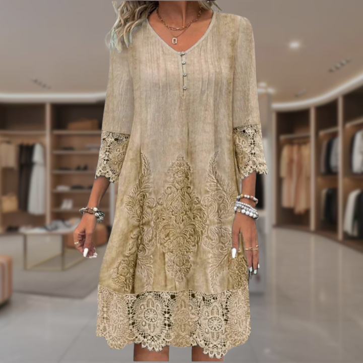 Desi | Flattering Lace Dress